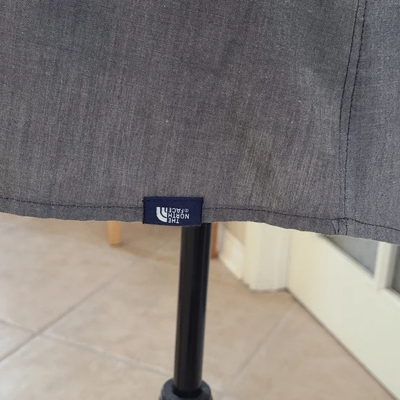 NWT Womens -The North Face tank top Size M - Picture 6 of 9